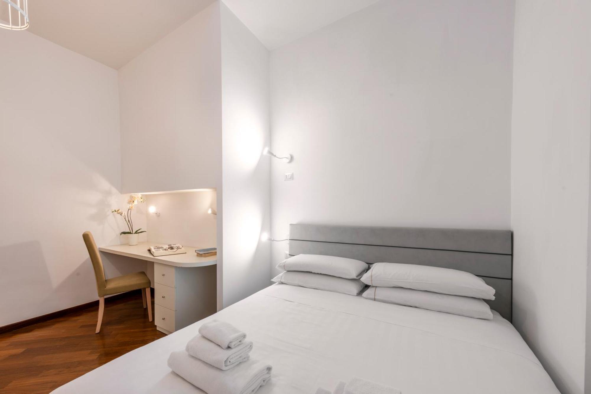 1 - Elegante Con Terrazzo Roma