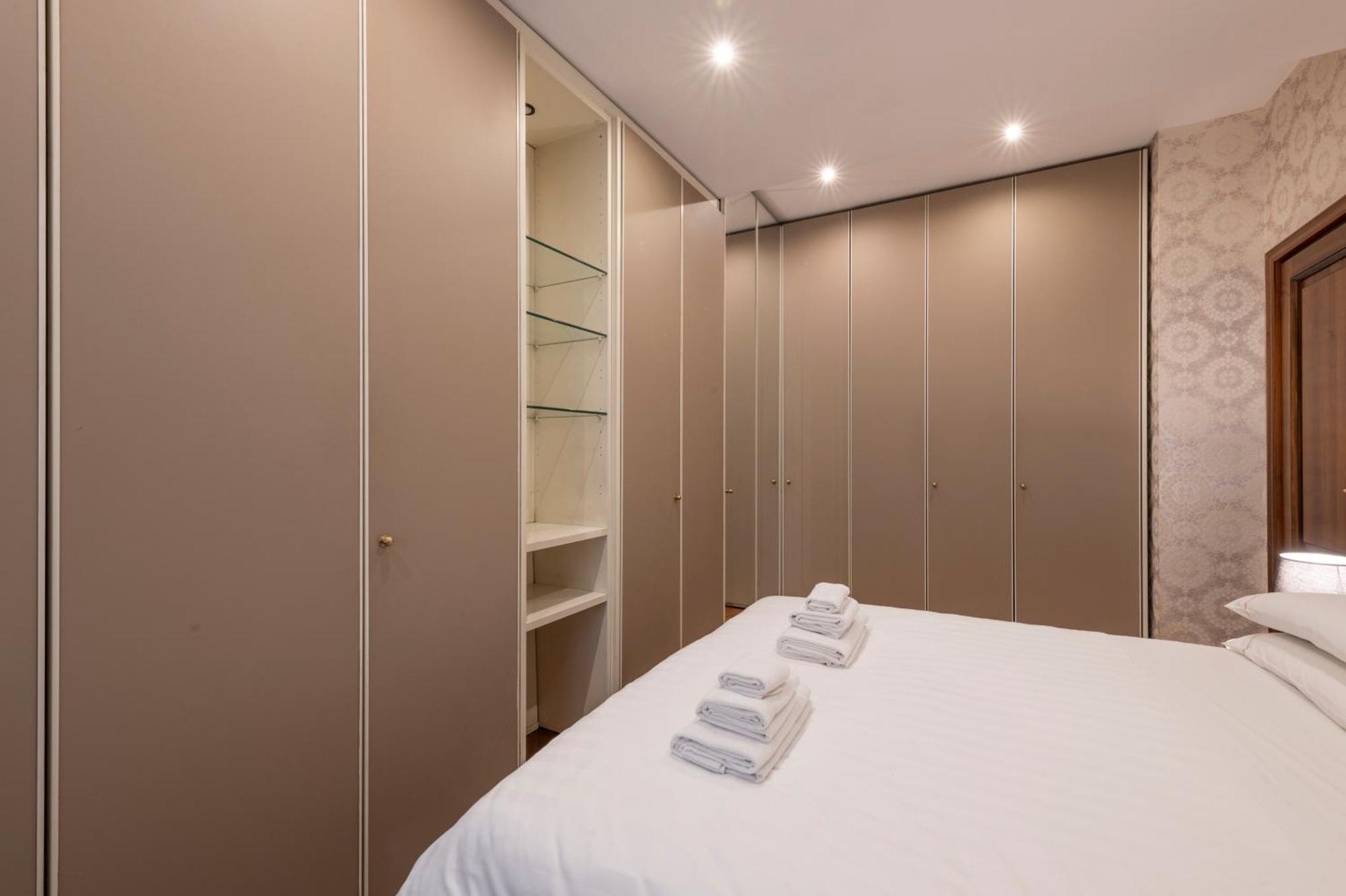 1 - Elegante Con Terrazzo Roma